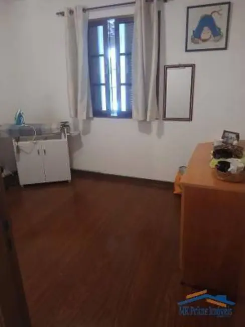 Sobrado com 5 quartos à venda, 186m2 em Cidade das Flores, Osasco - SP - imagem 6 Foto 6 de Sobrado com 5 quartos à venda, 186m2 em Cidade das Flores, Osasco - SP