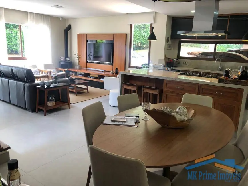 Foto 9 de Casa de Condomínio com 3 quartos à venda, 225m2 em Chácara dos Junqueiras, Carapicuiba - SP