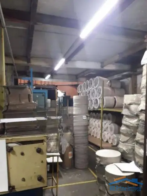 Armazém / Galpão à venda, 450m2 em Cipava, Osasco - SP - imagem 9 Foto 9 de Armazém / Galpão à venda, 450m2 em Cipava, Osasco - SP