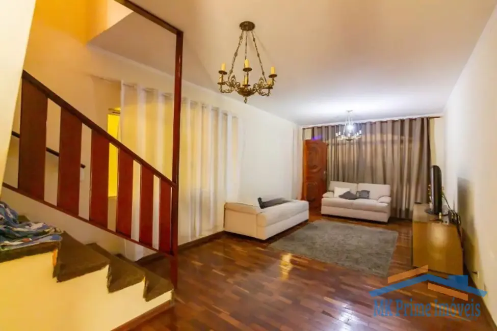 Sobrado com 3 quartos à venda, 190m2 em Cipava, Osasco - SP - imagem 3 Foto 3 de Sobrado com 3 quartos à venda, 190m2 em Cipava, Osasco - SP