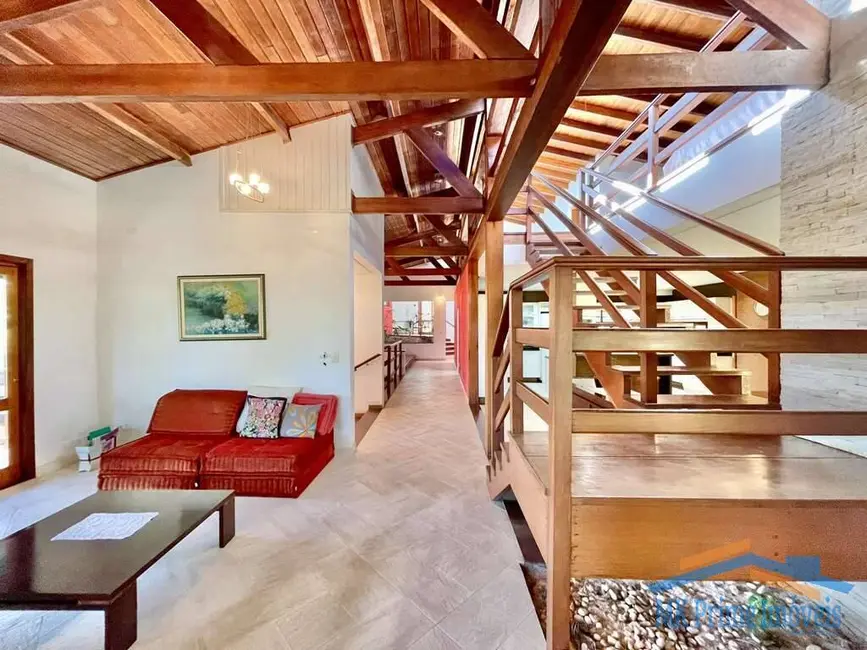 Casa de Condomínio com 5 quartos à venda, 446m2 em Águas da Fazendinha, Carapicuiba - SP - imagem 3 Foto 3 de Casa de Condomínio com 5 quartos à venda, 446m2 em Águas da Fazendinha, Carapicuiba - SP