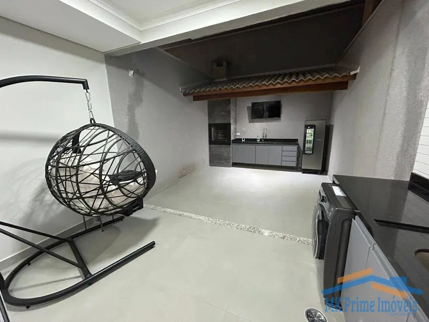 Sobrado com 3 quartos à venda, 208m2 em Bela Vista, Osasco - SP - imagem 5 Foto 5 de Sobrado com 3 quartos à venda, 208m2 em Bela Vista, Osasco - SP