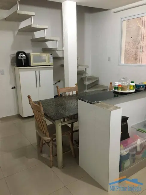 Sobrado com 2 quartos à venda, 125m2 em Jardim Primeiro de Maio, Carapicuiba - SP - imagem 5 Foto 5 de Sobrado com 2 quartos à venda, 125m2 em Jardim Primeiro de Maio, Carapicuiba - SP