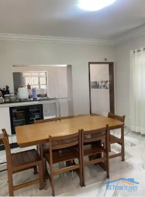 Sobrado com 3 quartos à venda, 168m2 em Ayrosa, Osasco - SP - imagem 4 Foto 4 de Sobrado com 3 quartos à venda, 168m2 em Ayrosa, Osasco - SP