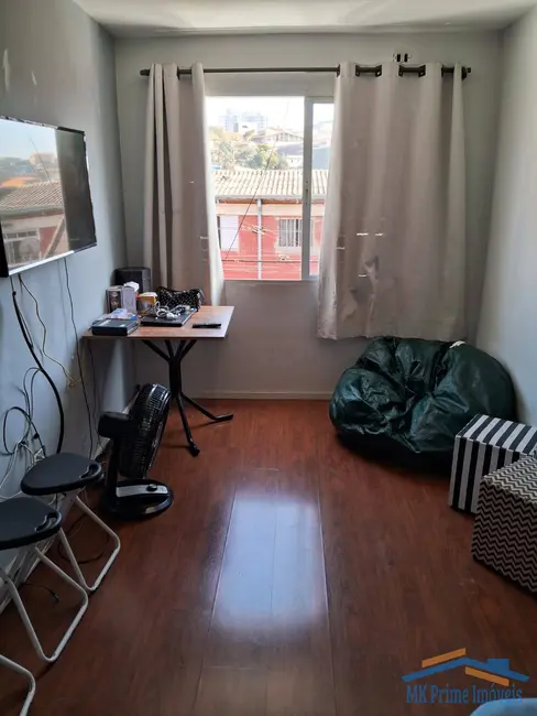 Foto 2 de Apartamento com 1 quarto à venda, 50m2 em Carapicuiba - SP