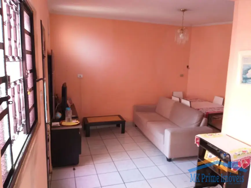 Sobrado com 3 quartos à venda, 229m2 em Jaguaribe, Osasco - SP - imagem 4 Foto 4 de Sobrado com 3 quartos à venda, 229m2 em Jaguaribe, Osasco - SP