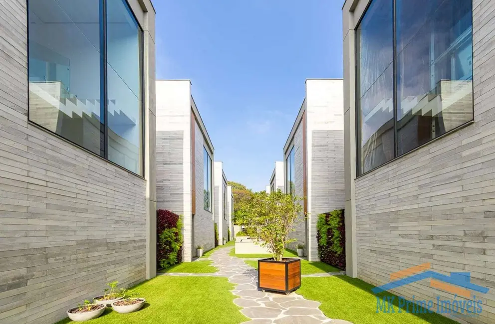 Casa de Condomínio com 3 quartos à venda, 869m2 em Brooklin Paulista, São Paulo - SP - imagem 3 Foto 3 de Casa de Condomínio com 3 quartos à venda, 869m2 em Brooklin Paulista, São Paulo - SP