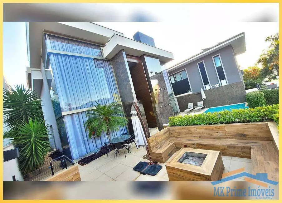 Casa de Condomínio com 4 quartos para alugar, 390m2 em Alphaville, Santana De Parnaiba - SP - imagem 3 Foto 3 de Casa de Condomínio com 4 quartos para alugar, 390m2 em Alphaville, Santana De Parnaiba - SP