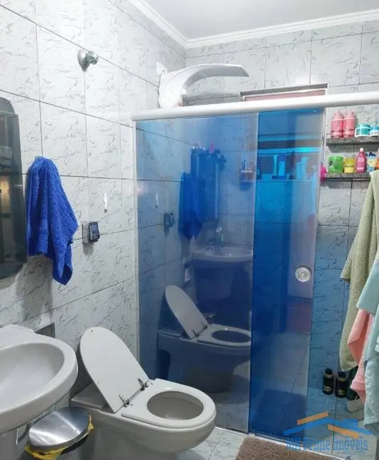 Sobrado com 3 quartos à venda, 110m2 em Jardim Roberto, Osasco - SP - imagem 8 Foto 8 de Sobrado com 3 quartos à venda, 110m2 em Jardim Roberto, Osasco - SP