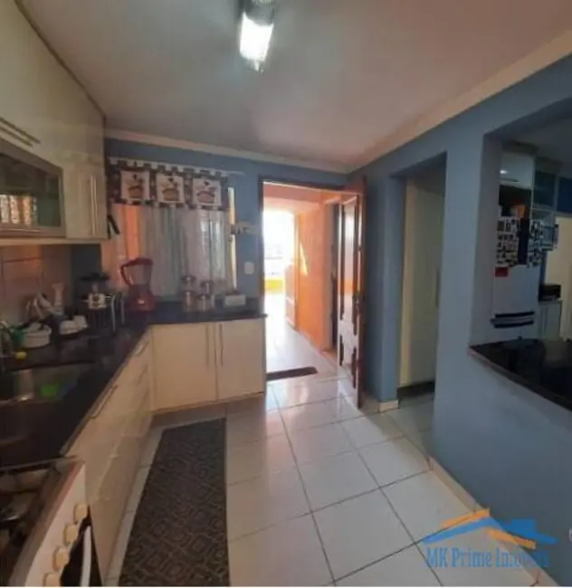 Sobrado com 3 quartos à venda, 230m2 em Osasco - SP - imagem 8 Foto 8 de Sobrado com 3 quartos à venda, 230m2 em Osasco - SP