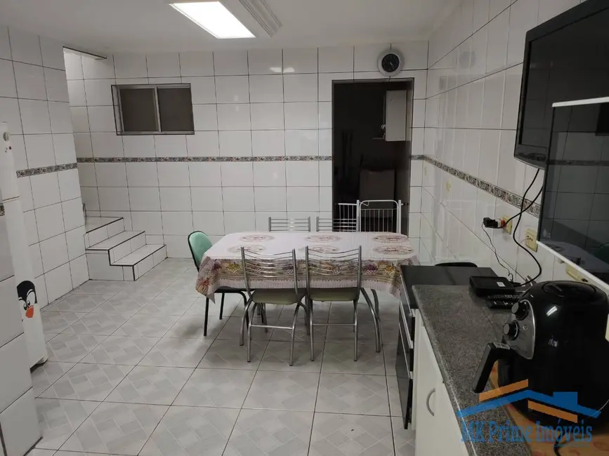 Sobrado com 3 quartos à venda, 200m2 em Quitaúna, Osasco - SP - imagem 7 Foto 7 de Sobrado com 3 quartos à venda, 200m2 em Quitaúna, Osasco - SP