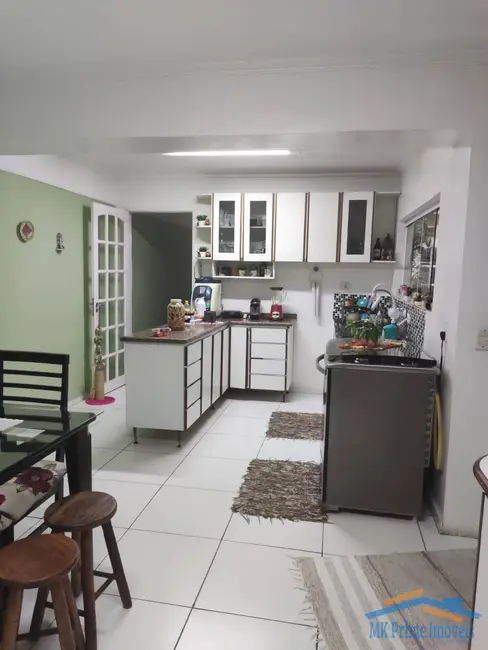 Sobrado com 5 quartos à venda, 280m2 em Cidade das Flores, Osasco - SP - imagem 6 Foto 6 de Sobrado com 5 quartos à venda, 280m2 em Cidade das Flores, Osasco - SP