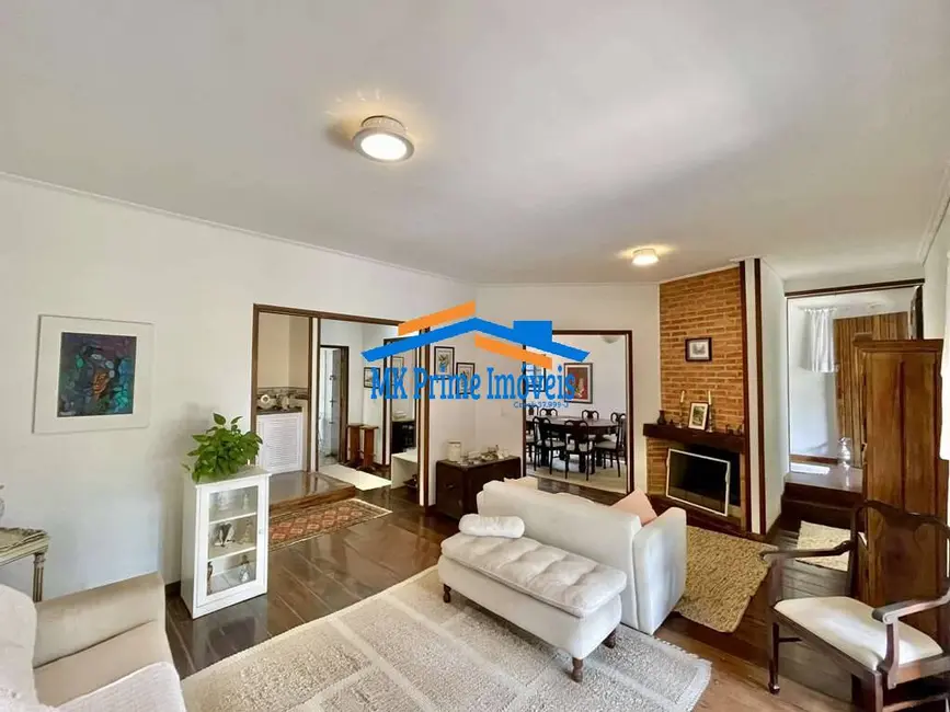 Casa de Condomínio com 4 quartos à venda, 399m2 em Moinho Velho, Embu Das Artes - SP - imagem 5 Foto 5 de Casa de Condomínio com 4 quartos à venda, 399m2 em Moinho Velho, Embu Das Artes - SP