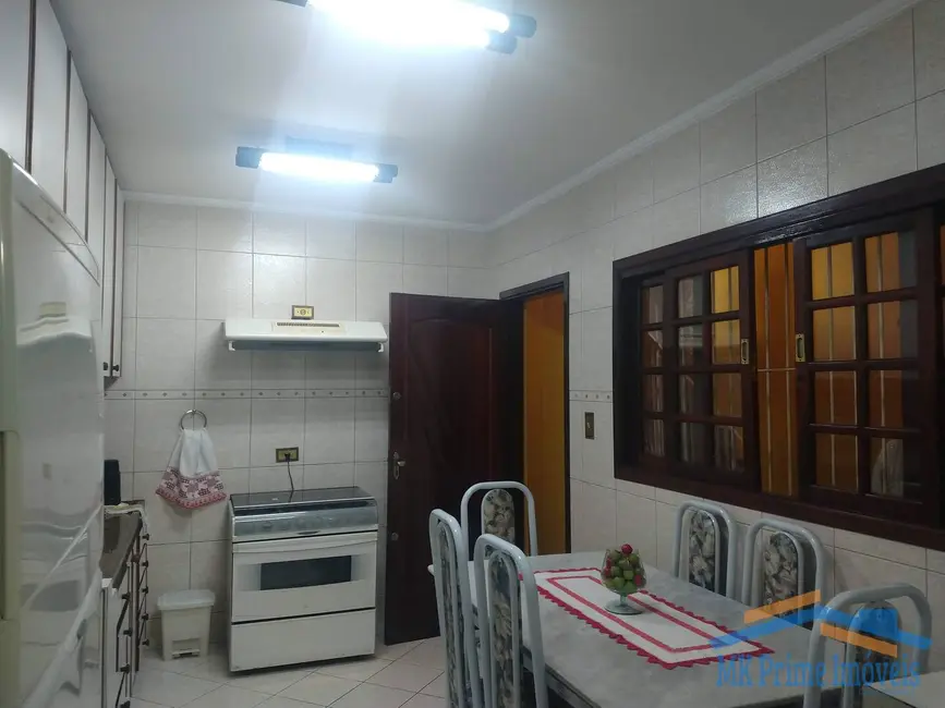 Sobrado com 2 quartos à venda, 246m2 em Cipava, Osasco - SP - imagem 8 Foto 8 de Sobrado com 2 quartos à venda, 246m2 em Cipava, Osasco - SP