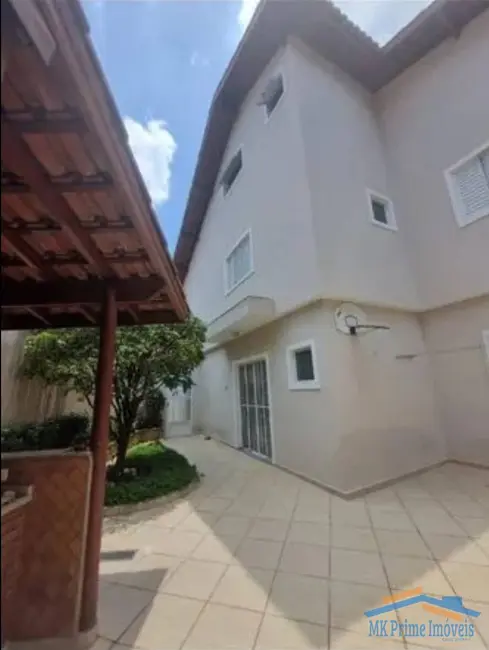 Sobrado com 3 quartos à venda, 190m2 em Vila Campesina, Osasco - SP - imagem 2 Foto 2 de Sobrado com 3 quartos à venda, 190m2 em Vila Campesina, Osasco - SP