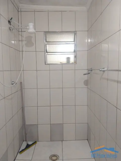 Casa com 2 quartos à venda, 112m2 em Jardim Roberto, Osasco - SP - imagem 8 Foto 8 de Casa com 2 quartos à venda, 112m2 em Jardim Roberto, Osasco - SP