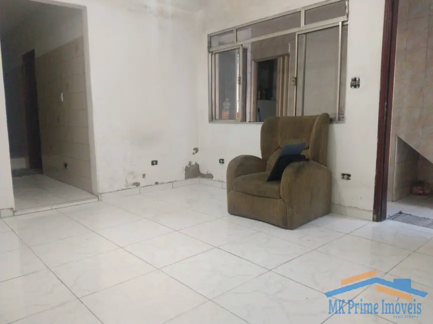 Casa com 2 quartos à venda, 112m2 em Jardim Roberto, Osasco - SP - imagem 3 Foto 3 de Casa com 2 quartos à venda, 112m2 em Jardim Roberto, Osasco - SP
