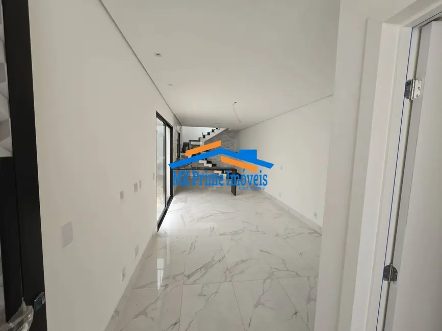 Sobrado com 3 quartos à venda, 188m2 em Bela Vista, Osasco - SP - imagem 4 Foto 4 de Sobrado com 3 quartos à venda, 188m2 em Bela Vista, Osasco - SP