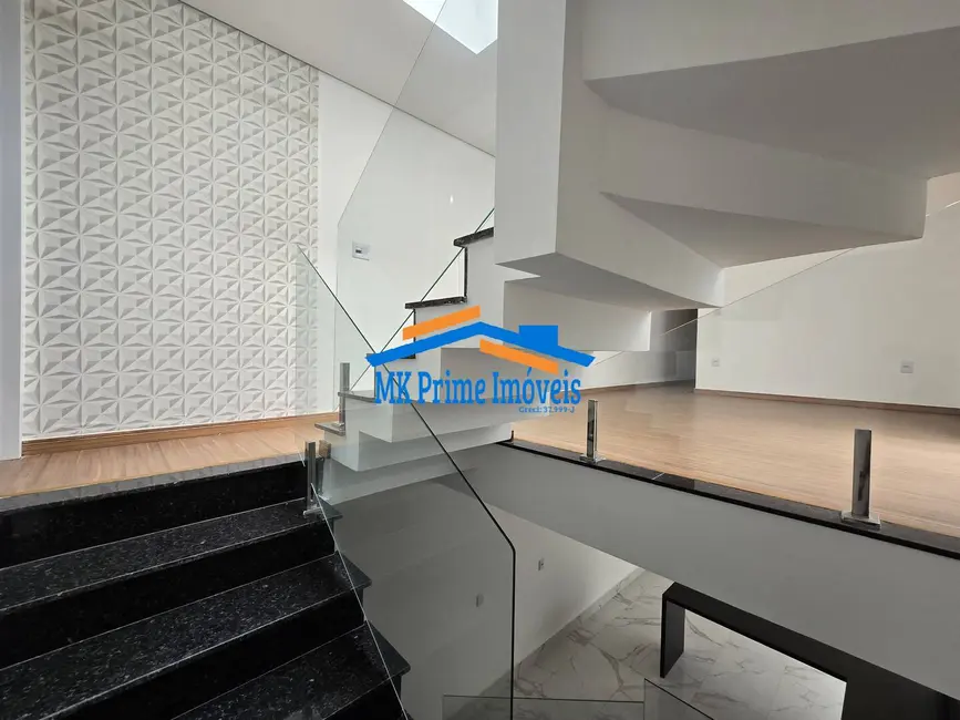 Sobrado com 3 quartos à venda, 188m2 em Bela Vista, Osasco - SP - imagem 9 Foto 9 de Sobrado com 3 quartos à venda, 188m2 em Bela Vista, Osasco - SP