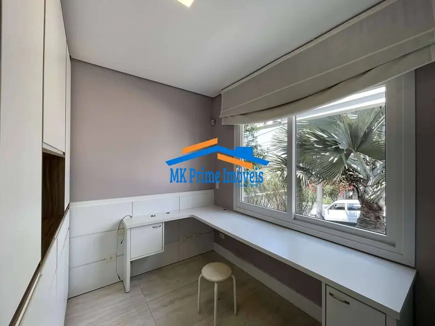 Casa de Condomínio com 4 quartos à venda, 333m2 em Granja Viana, Cotia - SP - imagem 5 Foto 5 de Casa de Condomínio com 4 quartos à venda, 333m2 em Granja Viana, Cotia - SP