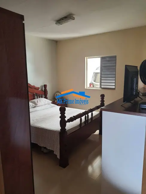 Casa com 3 quartos à venda, 274m2 em km 18, Osasco - SP - imagem 9 Foto 9 de Casa com 3 quartos à venda, 274m2 em km 18, Osasco - SP