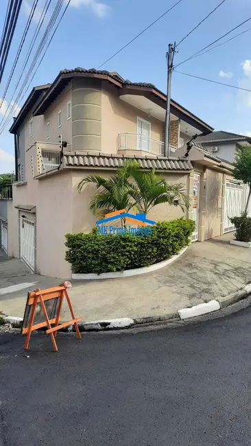 Sobrado com 3 quartos à venda, 212m2 em Bela Vista, Osasco - SP - imagem 5 Foto 5 de Sobrado com 3 quartos à venda, 212m2 em Bela Vista, Osasco - SP