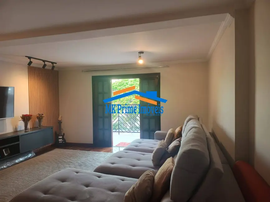 Sobrado com 3 quartos à venda, 212m2 em Cidade das Flores, Osasco - SP - imagem 5 Foto 5 de Sobrado com 3 quartos à venda, 212m2 em Cidade das Flores, Osasco - SP