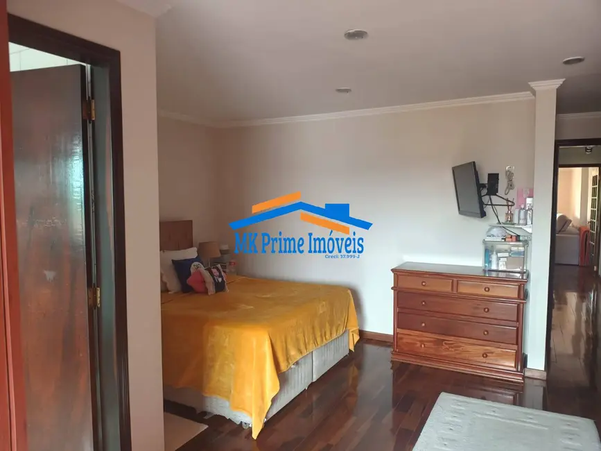 Sobrado com 3 quartos à venda, 212m2 em Cidade das Flores, Osasco - SP - imagem 9 Foto 9 de Sobrado com 3 quartos à venda, 212m2 em Cidade das Flores, Osasco - SP