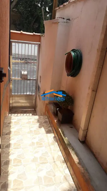 Foto 2 de Sobrado com 2 quartos à venda, 111m2 em Pestana, Osasco - SP