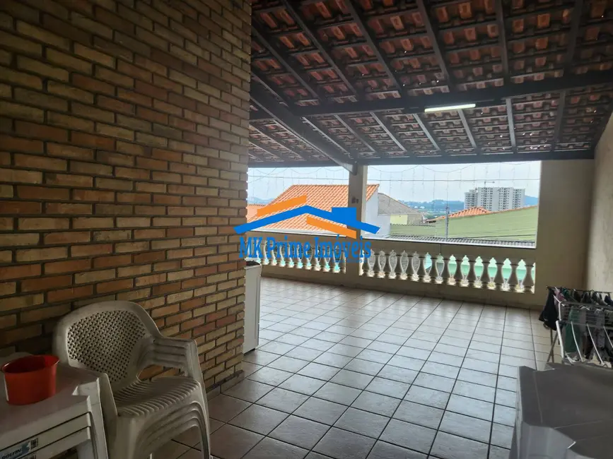 Foto 5 de Sobrado com 3 quartos à venda, 203m2 em Quitaúna, Osasco - SP