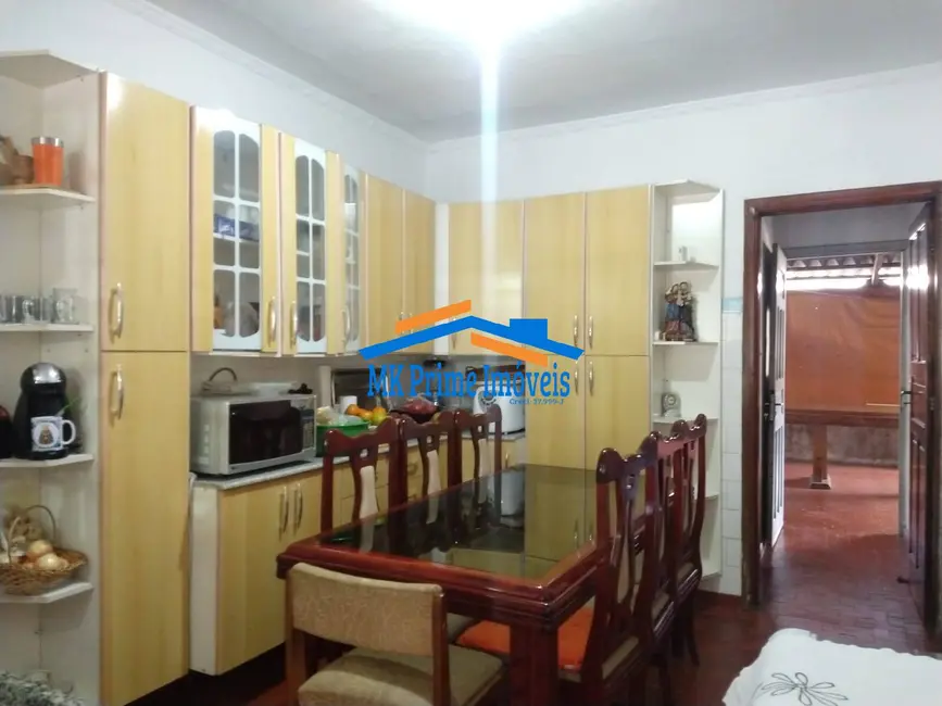Sobrado com 3 quartos à venda, 364m2 em Jardim das Flores, Osasco - SP - imagem 9 Foto 9 de Sobrado com 3 quartos à venda, 364m2 em Jardim das Flores, Osasco - SP