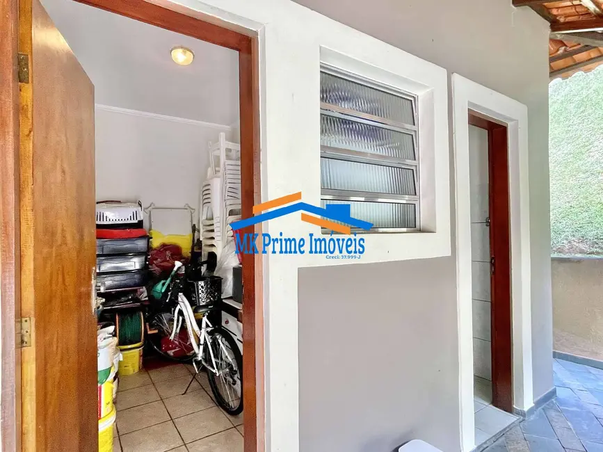 Foto 6 de Casa de Condomínio com 3 quartos para alugar, 321m2 em Chácara dos Lagos, Carapicuiba - SP