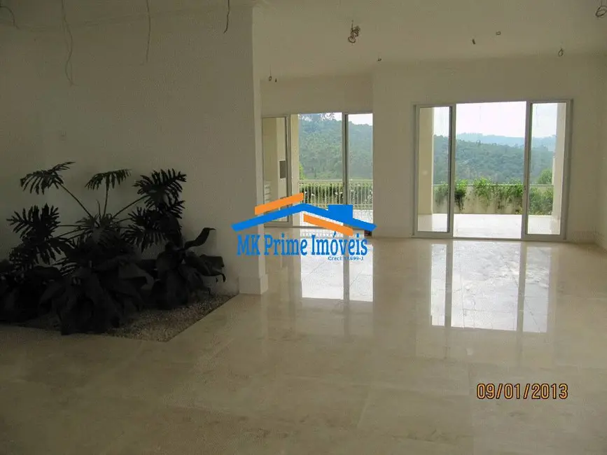 Casa de Condomínio com 2 quartos para alugar, 528m2 em Tamboré, Santana De Parnaiba - SP - imagem 2 Foto 2 de Casa de Condomínio com 2 quartos para alugar, 528m2 em Tamboré, Santana De Parnaiba - SP