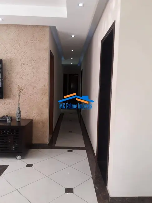 Casa com 4 quartos à venda, 128m2 em City Bussocaba, Osasco - SP - imagem 3 Foto 3 de Casa com 4 quartos à venda, 128m2 em City Bussocaba, Osasco - SP