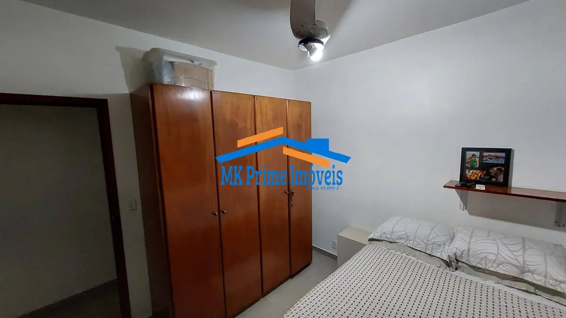 Sobrado com 4 quartos à venda, 212m2 em São Pedro, Osasco - SP - imagem 7 Foto 7 de Sobrado com 4 quartos à venda, 212m2 em São Pedro, Osasco - SP