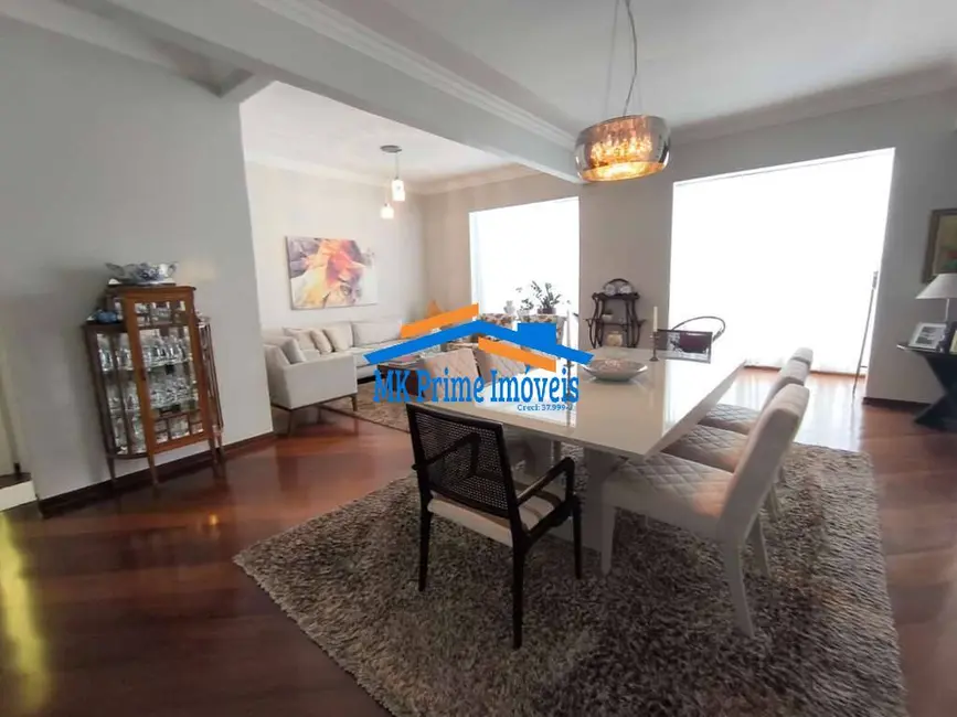 Casa de Condomínio com 3 quartos à venda, 451m2 em São Paulo II, Cotia - SP - imagem 9 Foto 9 de Casa de Condomínio com 3 quartos à venda, 451m2 em São Paulo II, Cotia - SP