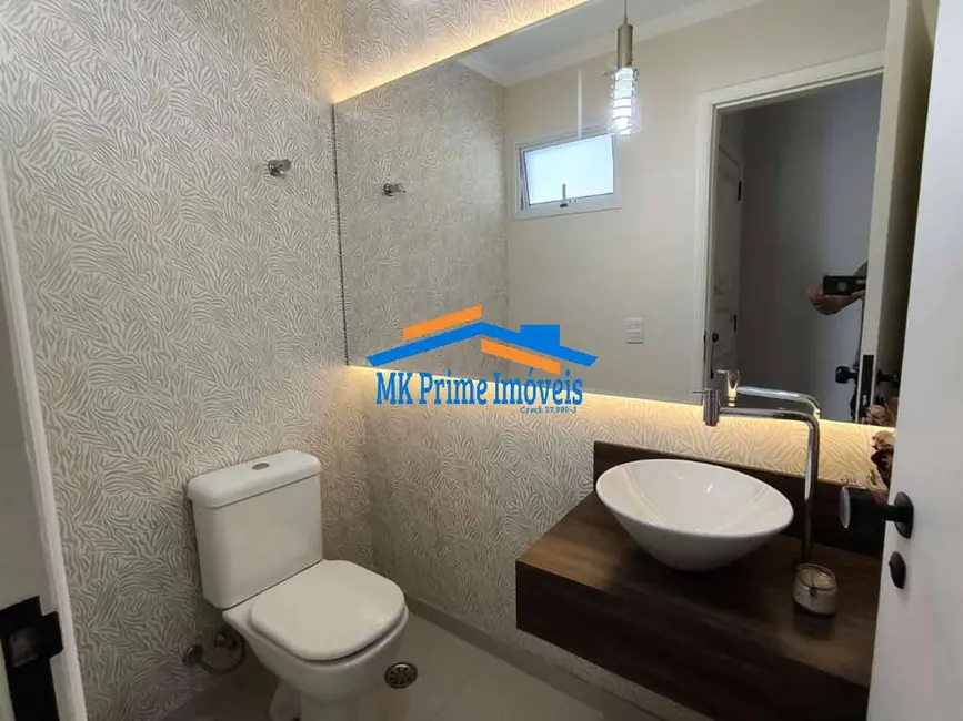 Casa de Condomínio com 3 quartos à venda, 451m2 em São Paulo II, Cotia - SP - imagem 5 Foto 5 de Casa de Condomínio com 3 quartos à venda, 451m2 em São Paulo II, Cotia - SP