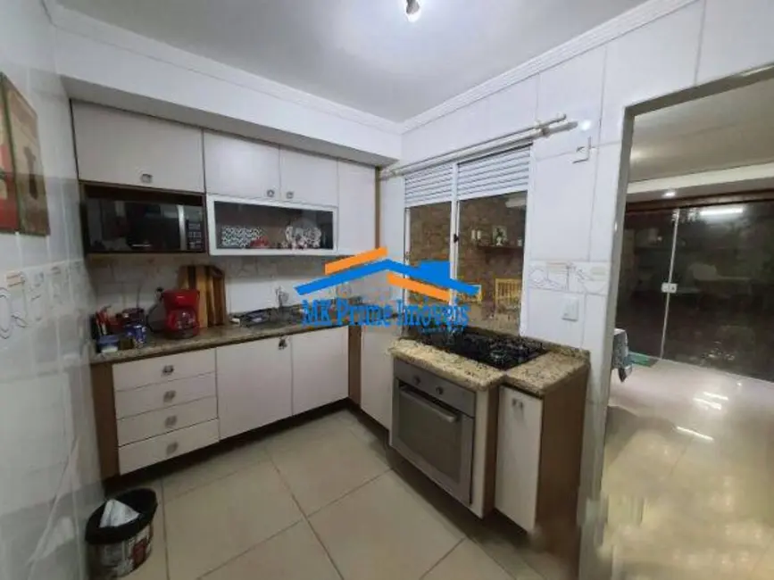 Foto 9 de Casa de Condomínio com 2 quartos à venda, 105m2 em Jardim Ísis, Cotia - SP