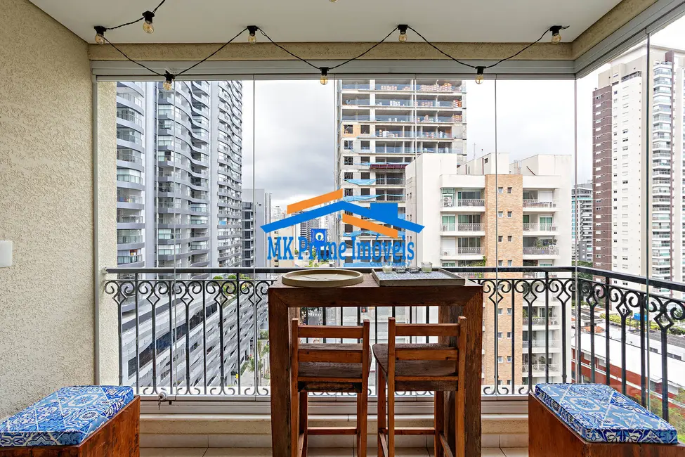Foto 2 de Apartamento com 3 quartos para alugar, 100m2 em Jardim das Acácias, São Paulo - SP