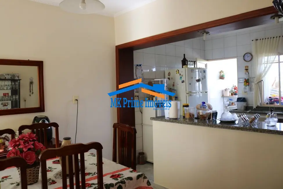 Foto 1 de Casa com 3 quartos à venda, 385m2 em Santa Lúcia, Pocos De Caldas - MG