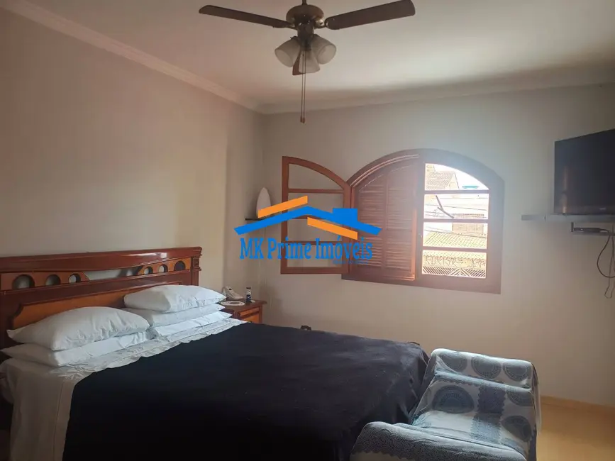 Foto 8 de Sobrado com 3 quartos à venda, 224m2 em Jardim das Flores, Osasco - SP