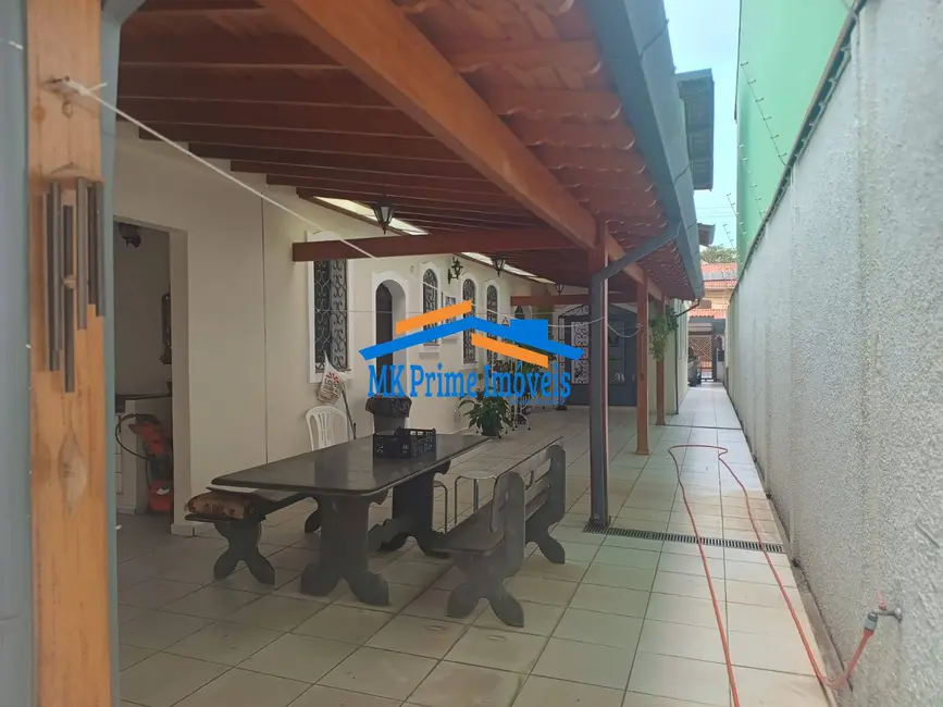 Foto 3 de Sobrado com 3 quartos à venda, 224m2 em Jardim das Flores, Osasco - SP