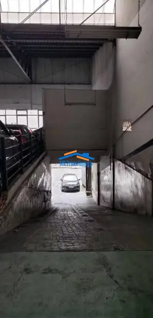 Foto 4 de Armazém / Galpão à venda, 1360m2 em Lapa, São Paulo - SP