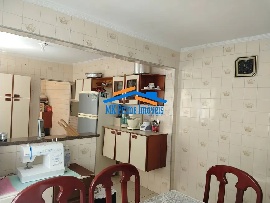 Sobrado com 4 quartos à venda, 125m2 em Cidade das Flores, Osasco - SP - imagem 8 Foto 8 de Sobrado com 4 quartos à venda, 125m2 em Cidade das Flores, Osasco - SP