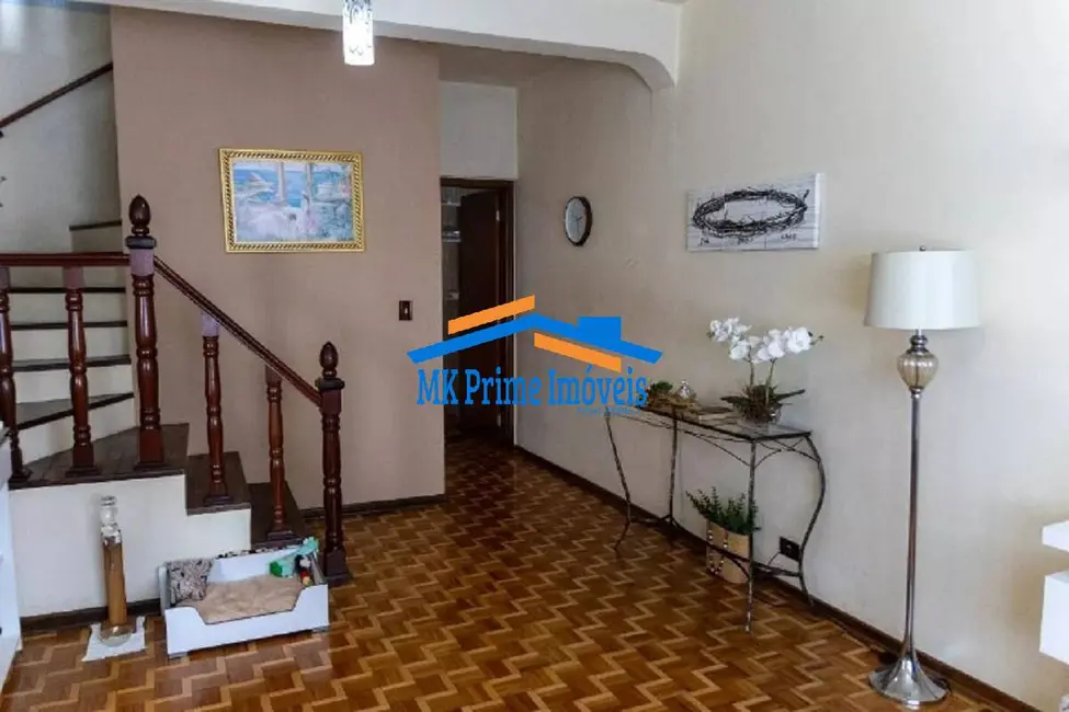 Foto 4 de Sobrado com 3 quartos à venda, 231m2 em Jardim Roberto, Osasco - SP