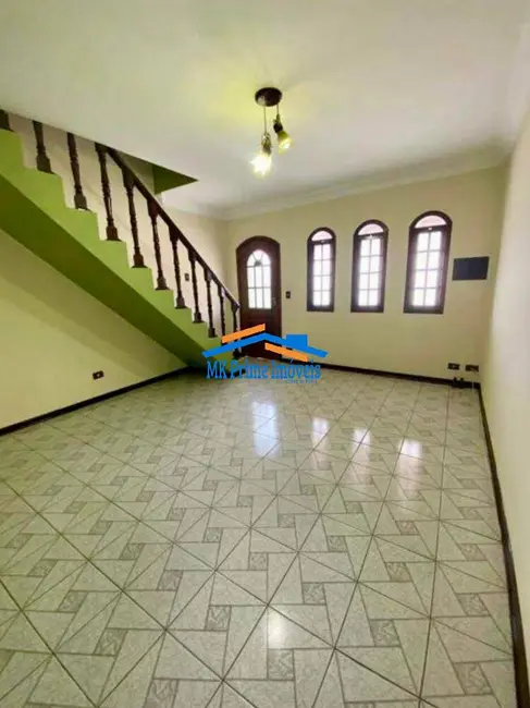 Foto 2 de Sobrado com 2 quartos à venda, 169m2 em Osasco - SP