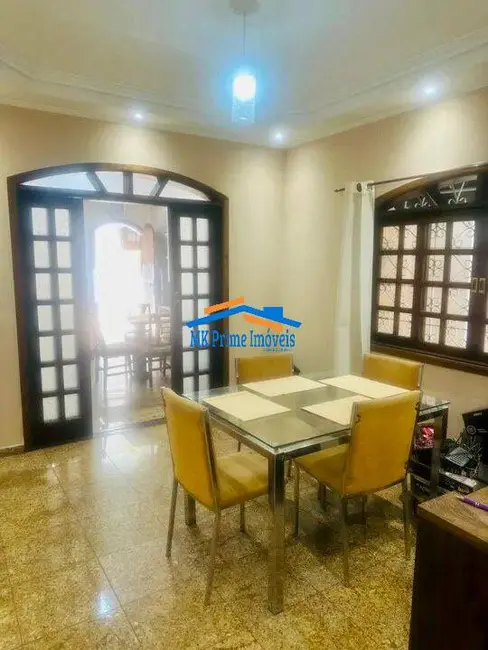 Sobrado com 3 quartos à venda, 320m2 em Vila Piauí, São Paulo - SP - imagem 8 Foto 8 de Sobrado com 3 quartos à venda, 320m2 em Vila Piauí, São Paulo - SP