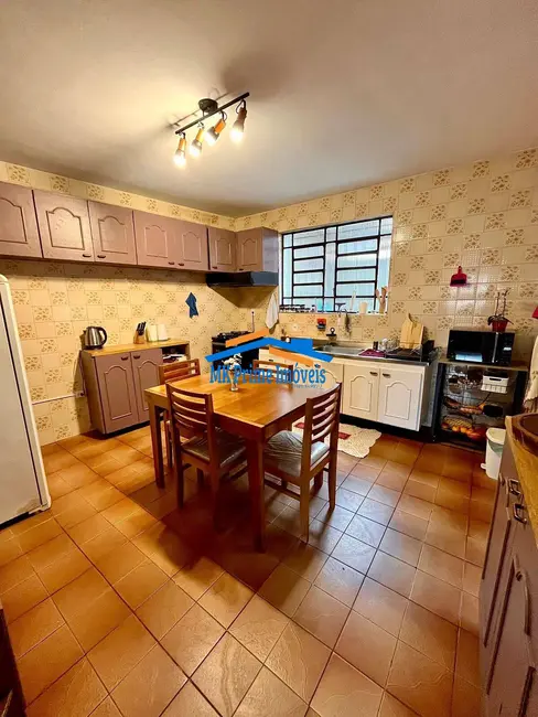 Casa com 4 quartos à venda, 292m2 em Ayrosa, Osasco - SP - imagem 3 Foto 3 de Casa com 4 quartos à venda, 292m2 em Ayrosa, Osasco - SP