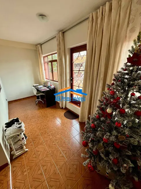 Casa com 4 quartos à venda, 292m2 em Ayrosa, Osasco - SP - imagem 5 Foto 5 de Casa com 4 quartos à venda, 292m2 em Ayrosa, Osasco - SP