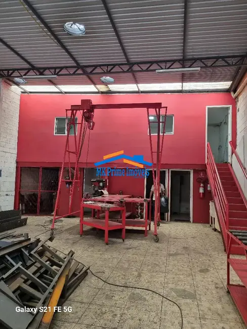 Armazém / Galpão para alugar, 250m2 em Piratininga, Osasco - SP - imagem 1 Foto 1 de Armazém / Galpão para alugar, 250m2 em Piratininga, Osasco - SP